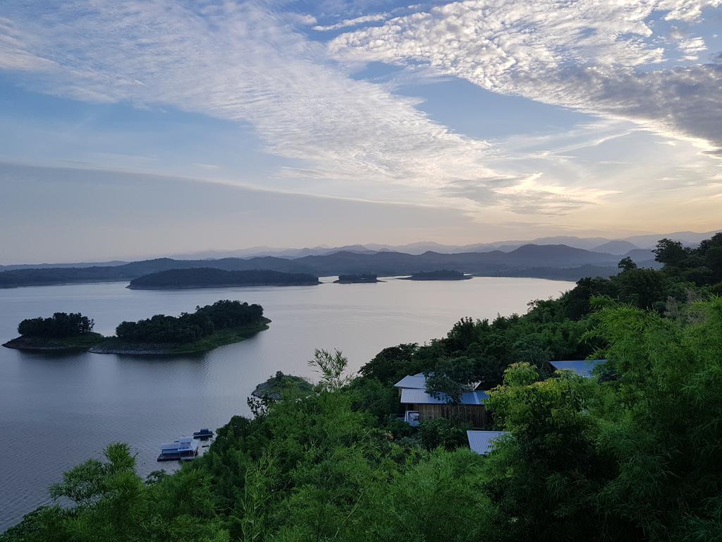 Si Sawat Thawsi Lake Hill מראה חיצוני תמונה